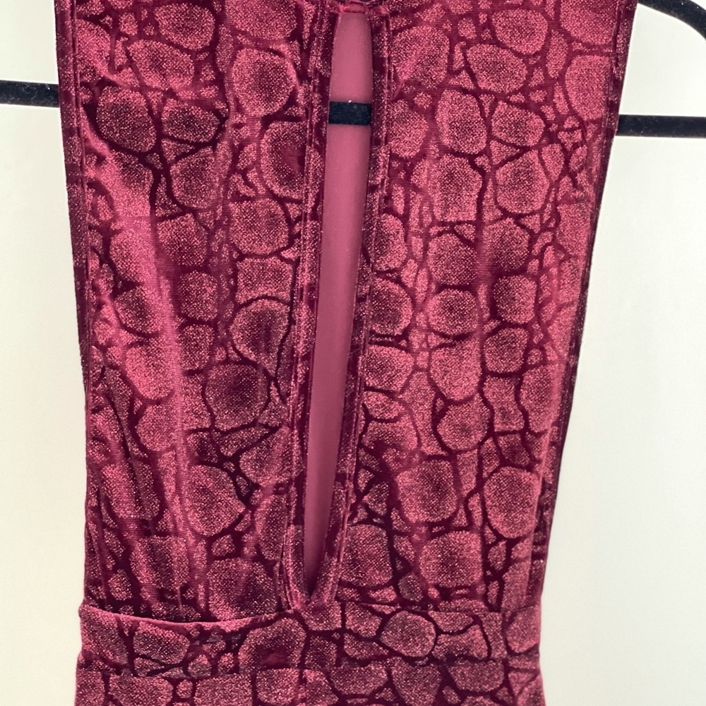 ✨HIGH NECK VELVET JUMPSUIT✨ - Picture 4 of 5